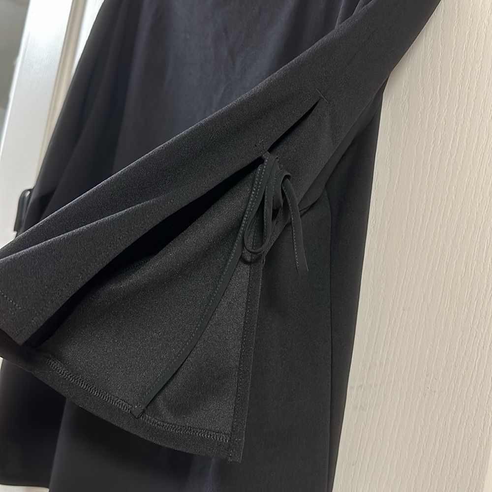 ANN TAYLOR Split Sleeve Black Blouse Sz Large - Picture 3 of 7